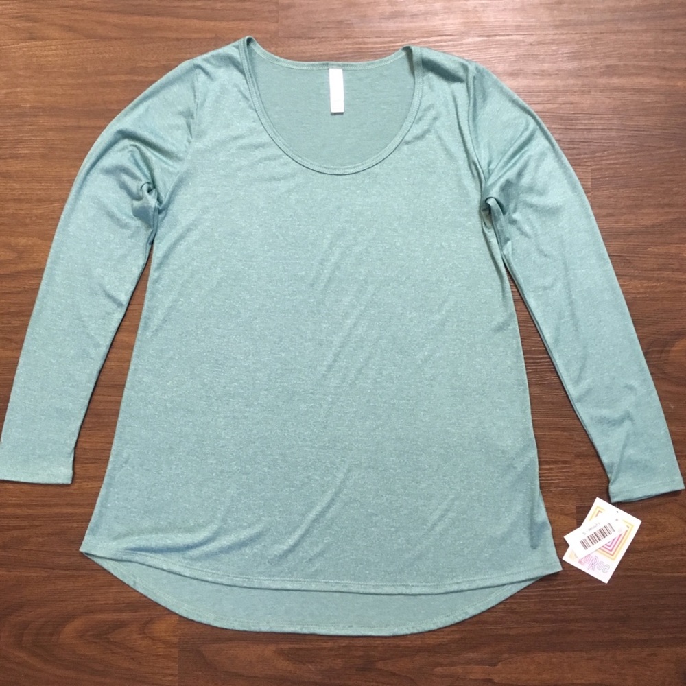 NWT Mineral Blue Long-sleeve Scoopneck Tee, size S